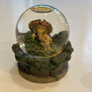 Bundle of collectibles